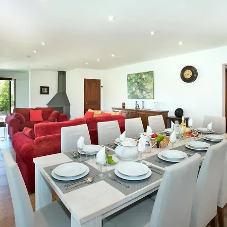 Villa Owl Siquier - Luxury Retreat With Mountain Views